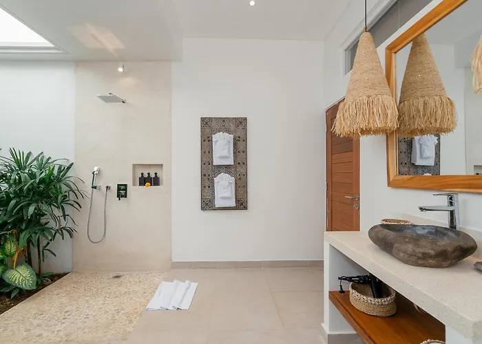 Mayasa - 4br Private Luxury With Rooftop Near Seseh ヴィラ チャングー