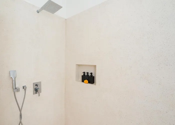 Mayasa - 4br Private Luxury With Rooftop Near Seseh チャングー
