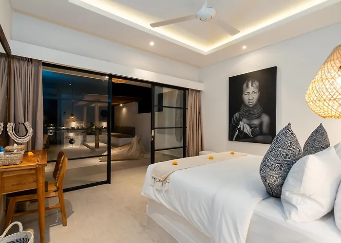 ヴィラ Mayasa - 4br Private Luxury With Rooftop Near Seseh *