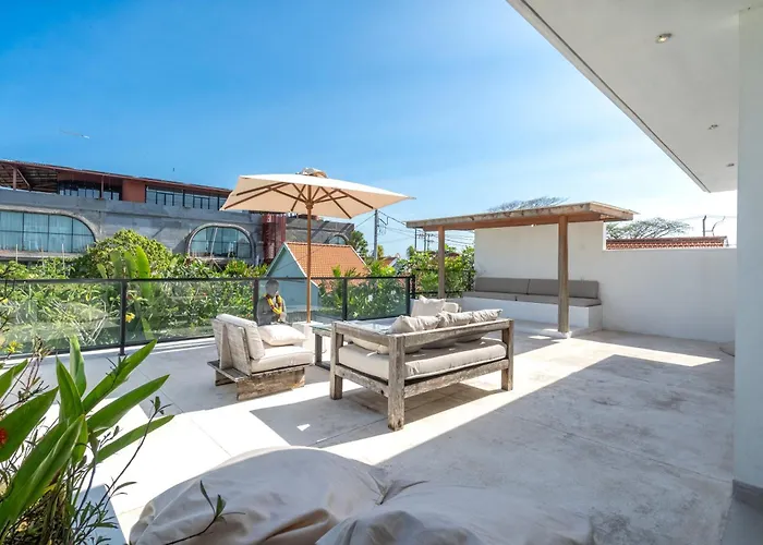 Mayasa - 4br Private Luxury With Rooftop Near Seseh Villa
